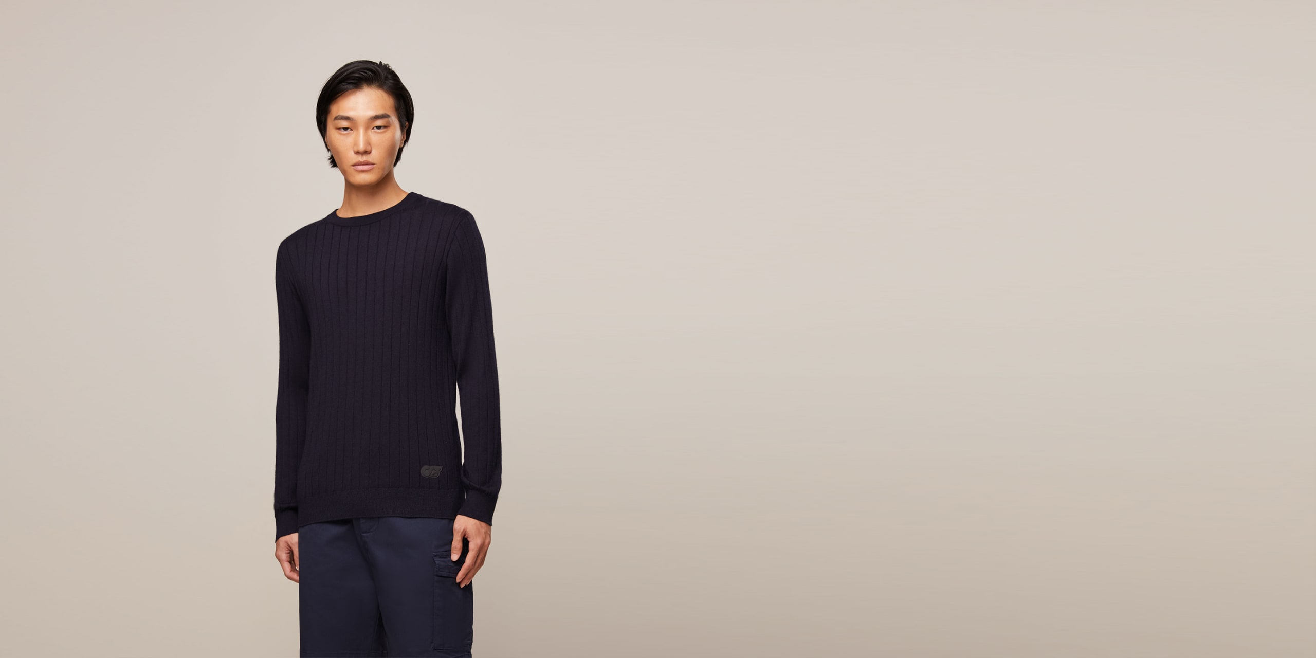 AlphaTauri | FACAS V1.Y6.01 | Pull en maille 3D de cachemire et Coolmax® sans couture in Bleu Marine for Homme AlphaTauri | FACAS V1.Y6.01 | Pull en maille 3D de cachemire et Coolmax® sans couture in Bleu Marine for Homme