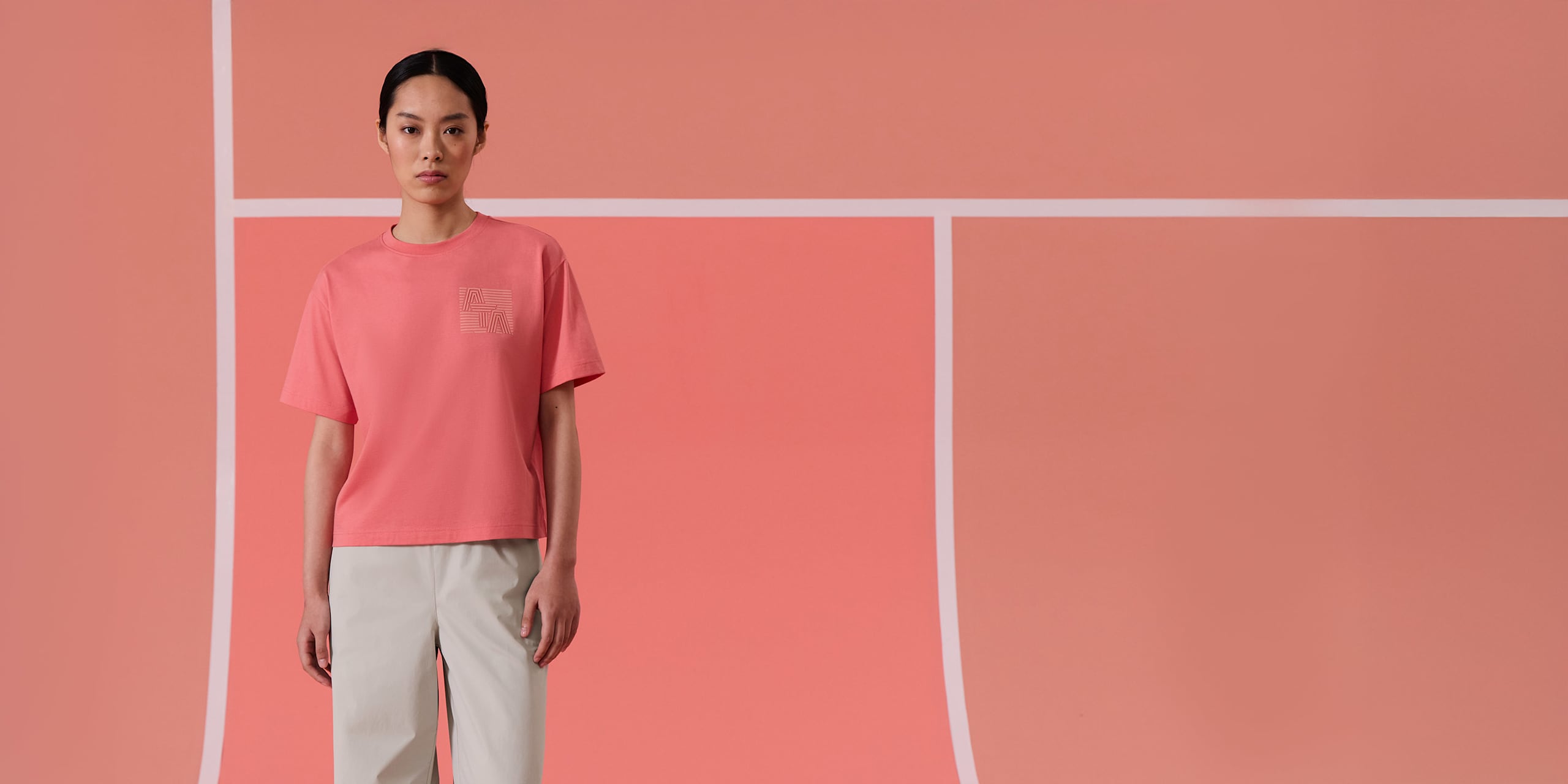 AlphaTauri | JAZZY V1.Y10.01 | Camiseta de algodón orgánico in Light Peach for Mujer AlphaTauri | JAZZY V1.Y10.01 | Camiseta de algodón orgánico in Light Peach for Mujer