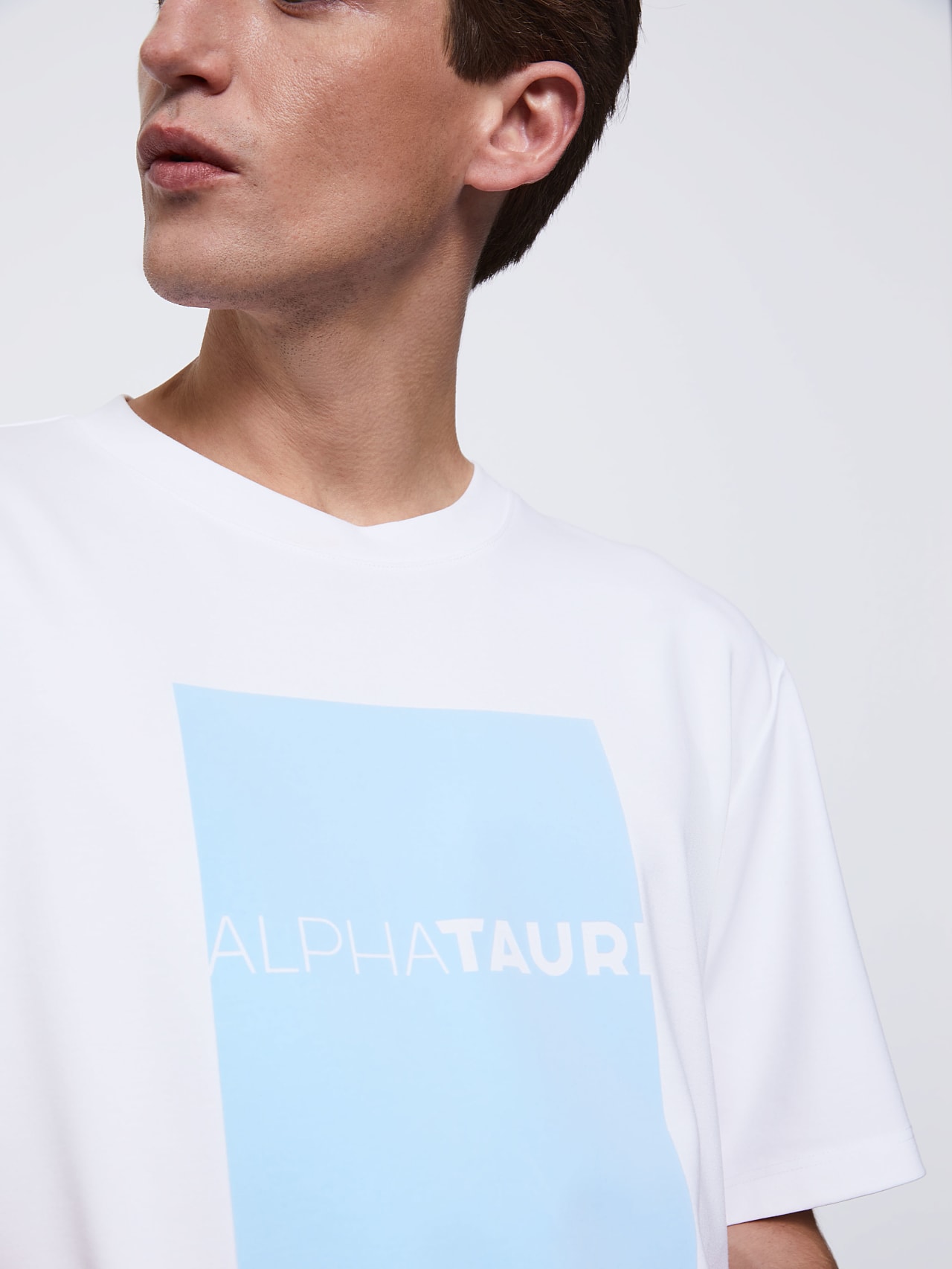 AlphaTauri | JAHEV V1.Y5.02 | Relaxed Logo T-Shirt in white / blue for Men