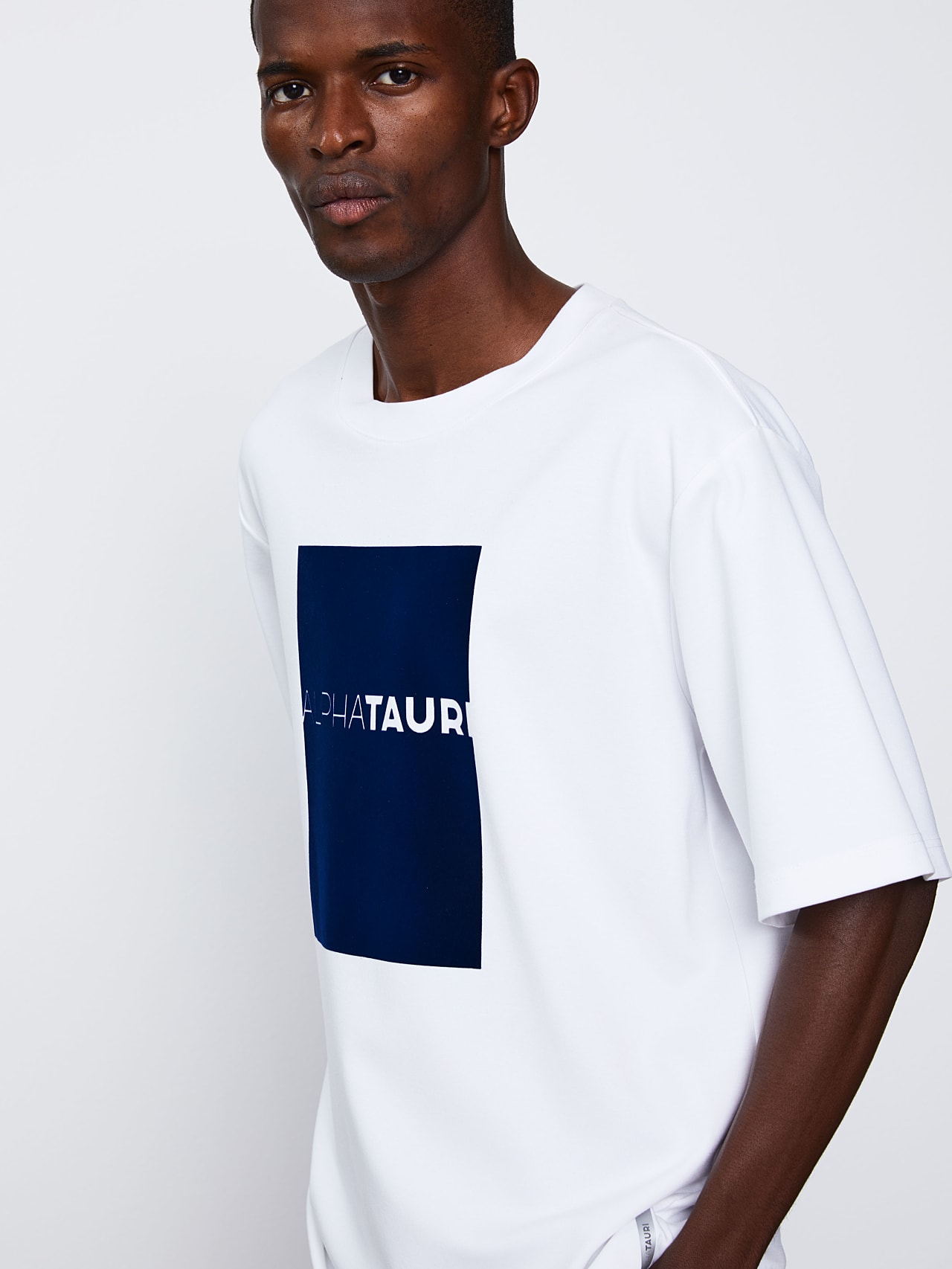 AlphaTauri | JAHEV V1.Y5.02 | Relaxed Logo T-Shirt in white / navy for Men
