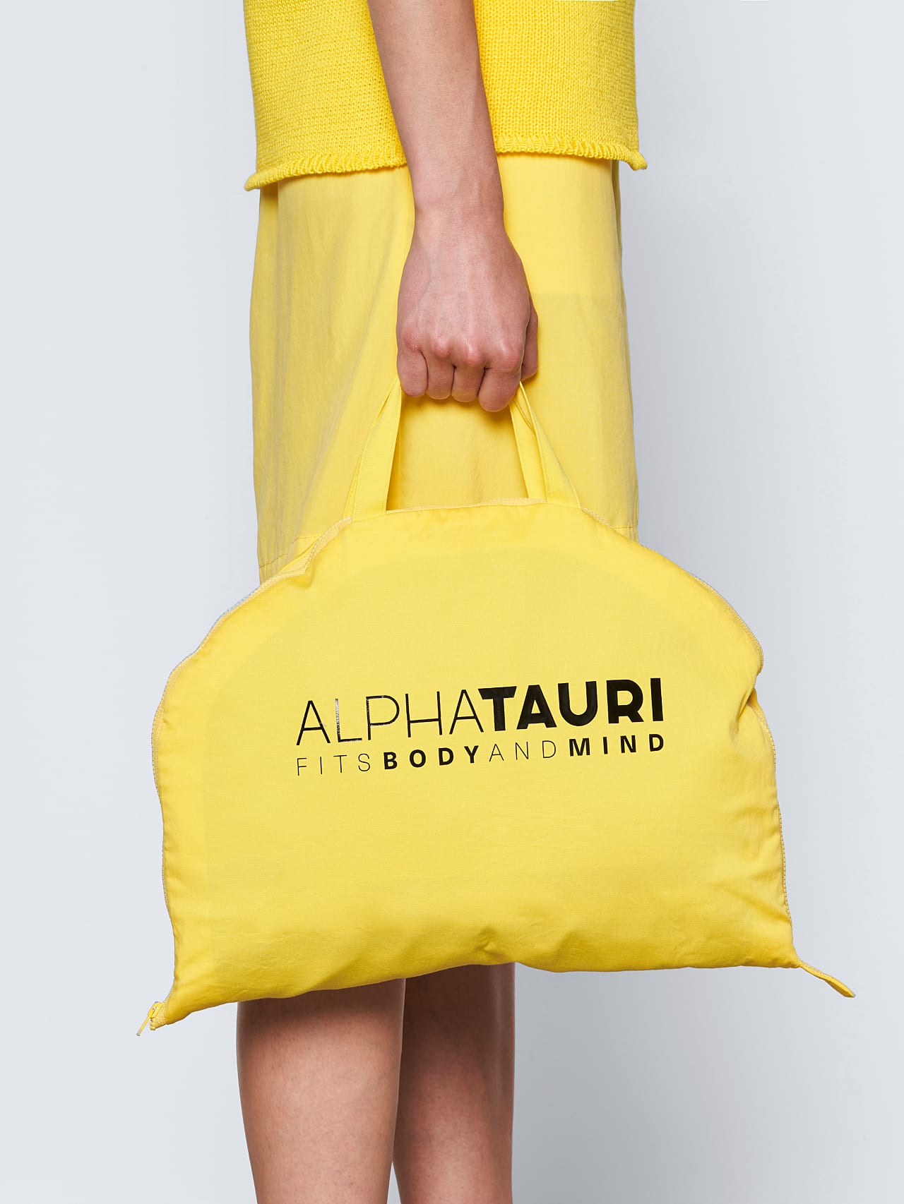 AlphaTauri | KAAV V5.Y6.01 | Packable Waterproof Taurobran® Parka in yellow for Women