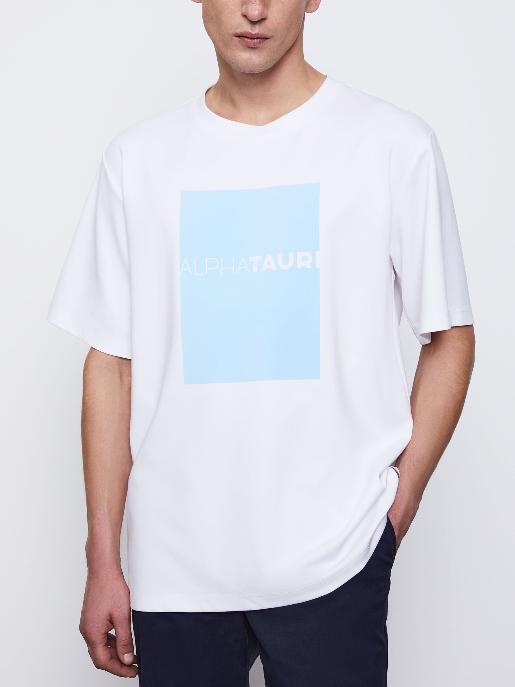 AlphaTauri | JAHEV V1.Y5.02 | Relaxed Logo T-Shirt in White / Blue for Men